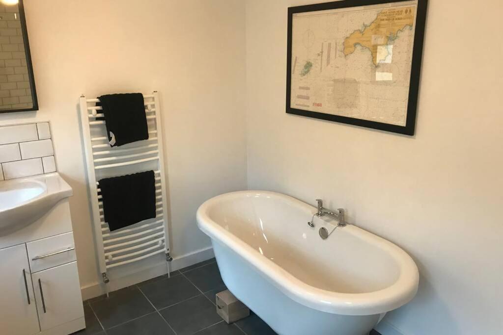 Chart House Apartment Porthcawl Bagian luar foto